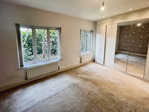 Bedroom- click for photo gallery